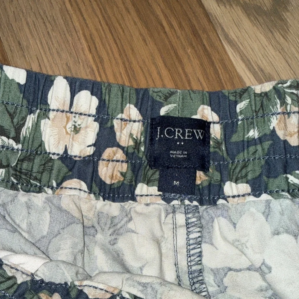 J. Crew Reade 7” Lightweight Drawstring Shorts